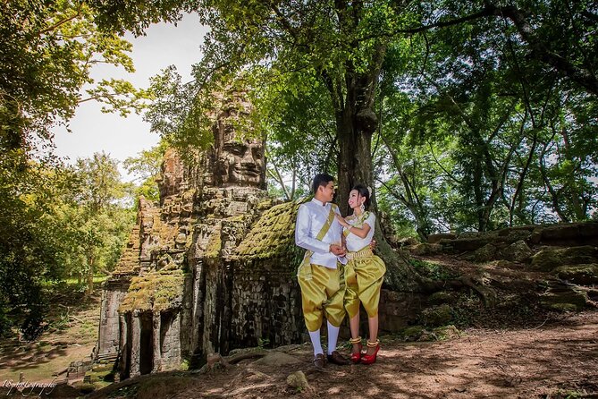 Angkor Wat Full-Day Sunrise & Sunset Private Tour All Interesting Major Temples - Bayon and its many stone faces