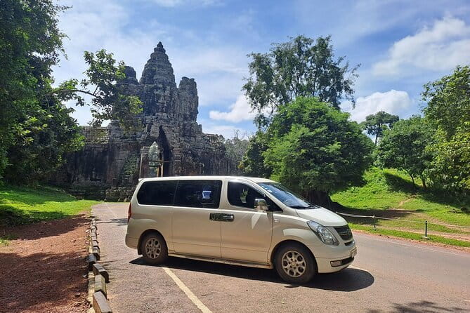 Angkor Wat Guided Tour - Who should choose this temple day