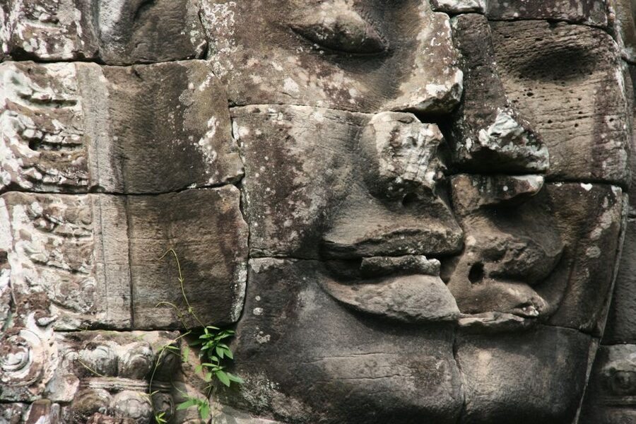 Angkor Wat in a vintage Jeep with driver - jeep rental - Optional temples on the small circuit