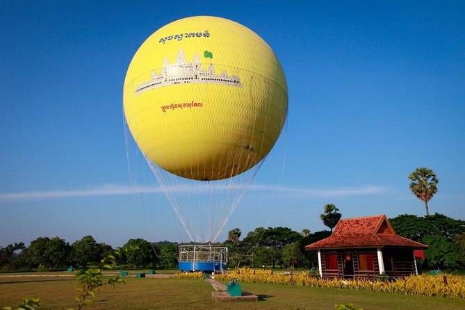 Angkor Wat plus Balloon Ride with Khmer Lunch - The balloon changes your view of Angkor Wat