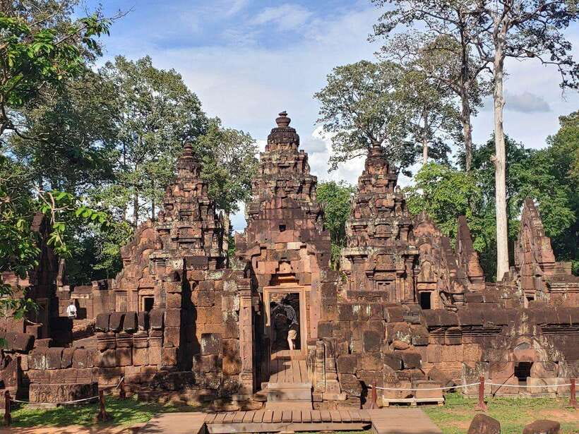 Angkor Wat, Small Circuit Private Tour with Banteay Srei - Entering Angkor Thom through the Southern Gate