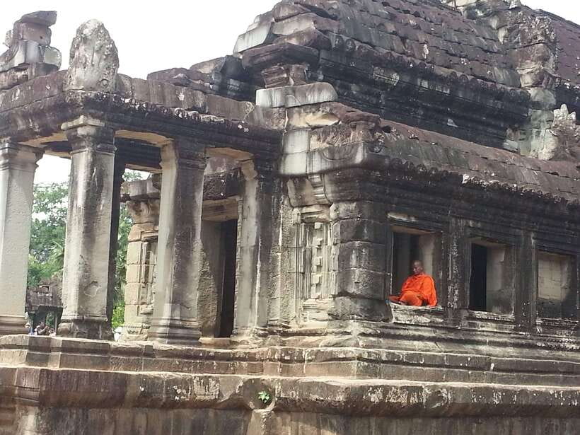 Angkor Wat, Small Circuit Private Tour with Banteay Srei - Baphuon and the royal terraces