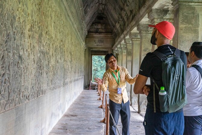 Angkor Wat Small Group Tour Inclusive lunch - Ta Prohm and Banteay Kdei: a powerful first stop