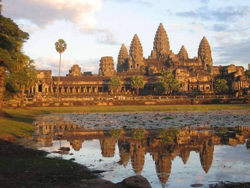 Angkor Wat: Small-Group Tour with Balloon Ride and Lunch - The Morning Pickup and Angkor Pass