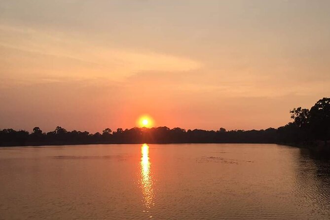 Angkor Wat Sunrise and Tonle Sap Cruise Sunset Tour - Is US$90.10 a fair price?