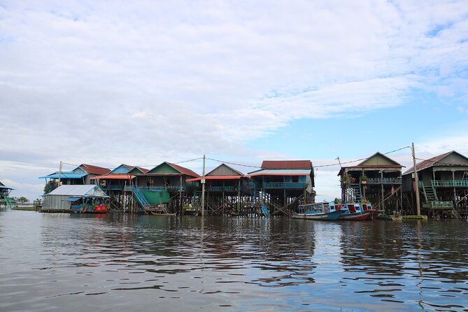 Angkor Wat Sunrise and Tonle Sap Lake 1.5 Days - Ta Prohm, roots and collapsed stone