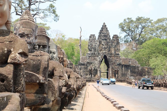 Angkor Wat Sunrise and Tonle Sap Lake 1.5 Days - Why the guide changes the temple day