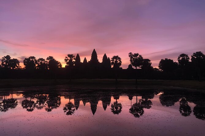 Angkor Wat Sunrise and Tonle Sap Lake 1.5 Days - Day two at Rolous Market