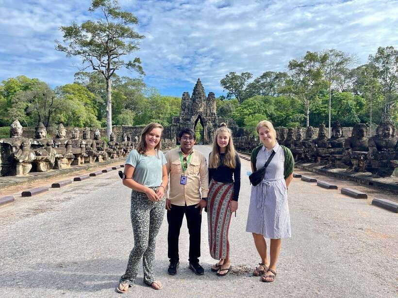 Angkor Wat Sunrise, Banteay Srei, Bayon & Ta Prohm Temple - Bayon’s 54 towers and 200 smiling faces