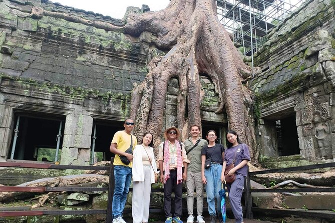 Angkor Wat Sunrise: Exclusive Private Tour! - Angkor Thom and Bayon: stone faces at the empire’s center