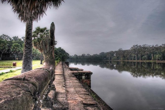 Angkor Wat Sunrise Experience – Ultimate 1-Day Guided Temple Tour - Angkor Wat at sunrise: three hours with the star attraction