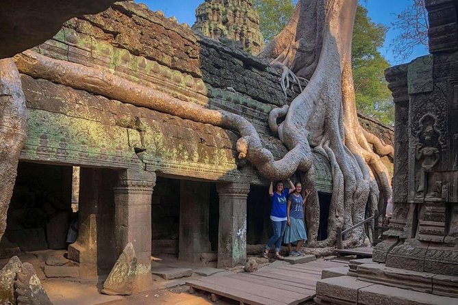 Angkor Wat Sunrise Experience with Breakfast - Bayon’s calm stone faces