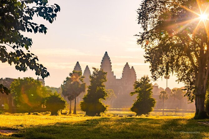 Angkor Wat Sunrise Guided Join-In Tour/Private Tour - A small vehicle and a personal guide