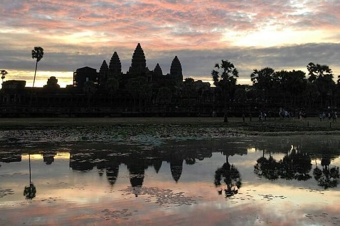 Angkor Wat Sunrise & Highlight The Most Iconic Temple - Key points to know before you book