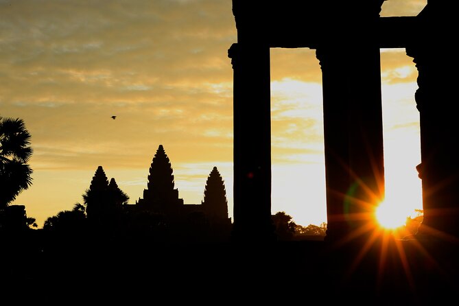 Angkor Wat Sunrise Private Full Day Tour - Dress, tickets, and useful planning