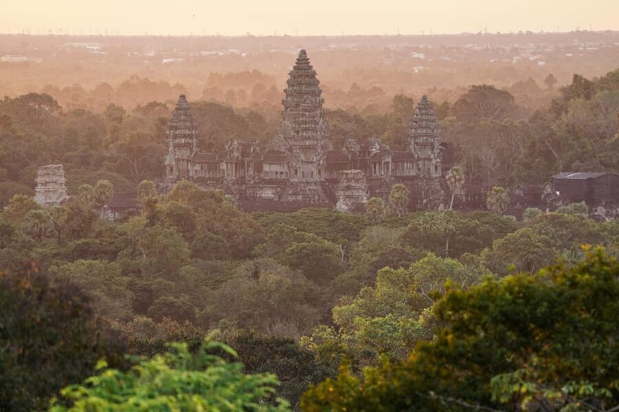 Angkor Wat Sunrise Tour Half-Day (Join-In-Tour) - What the $10 price really covers