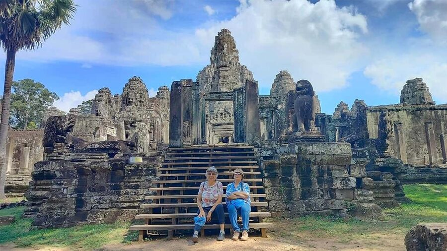 Angkor Wat Sunrise Tour Half-Day (Join-In-Tour) - The guide can shape the morning