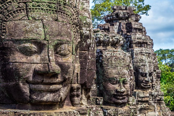 Angkor Wat Sunrise tour with Small - Group and Guide tours - Angkor Wat: towers, carvings, and the first light