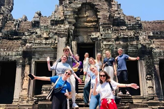 Angkor Wat Sunset Small Group Tour with Lunch Included - Angkor Thom and the Leper King add smaller but worthwhile stops