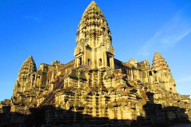 Angkor Wat Temples Tour with Entrance Ticket and Lunch - What the guide adds to the day