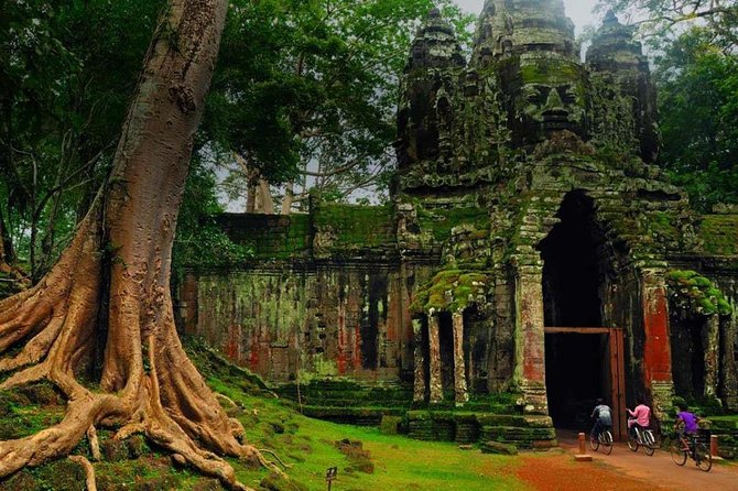 Angkor Wat Temples Tour with Entrance Ticket and Lunch - Transport, lunch, and the real value of $119
