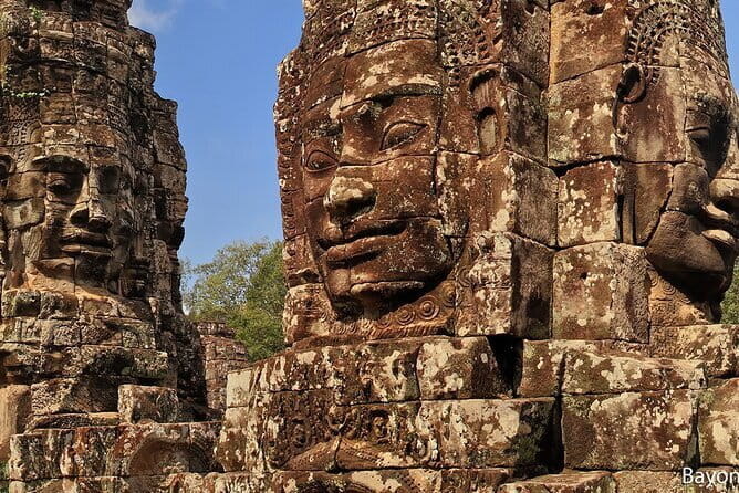 Angkor Wat Tour Deutsch | Private Führung - Angkor Thom and the many faces of Bayon