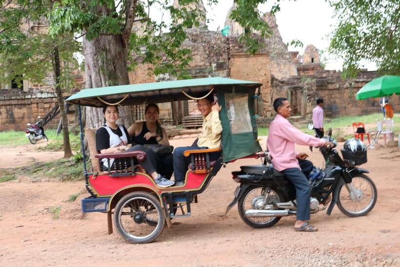 Angkor Wat: Tuk Tuk and Walking Tour - Why this Angkor route feels different