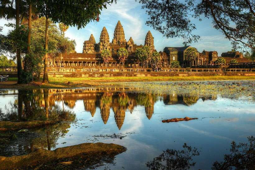 Angkor Zipline and Temple Tour with Sunset - A full day that starts in the treetops