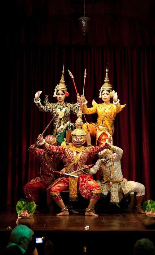 Apsara Performance include Dinner & hotel pick up - Key points at a glance