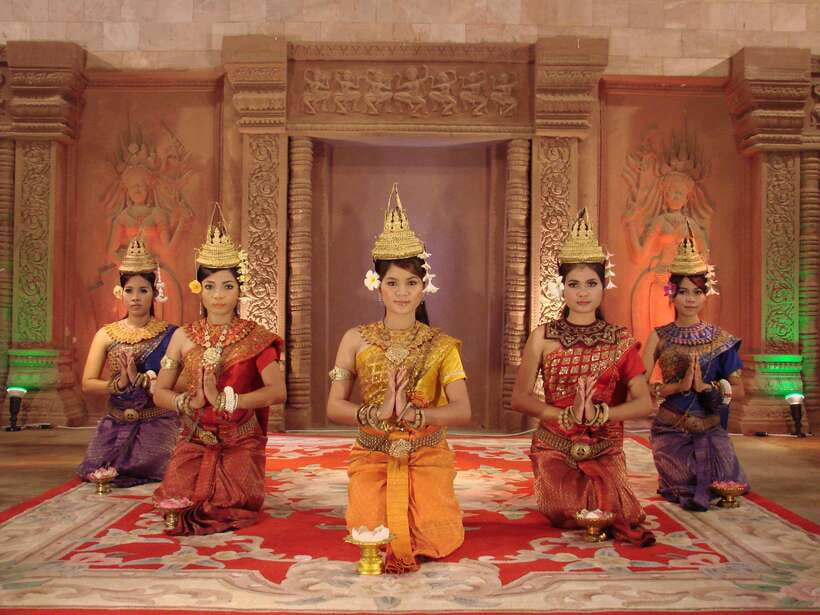 Apsara Performance include Dinner & hotel pick up - A simple evening of Cambodian culture