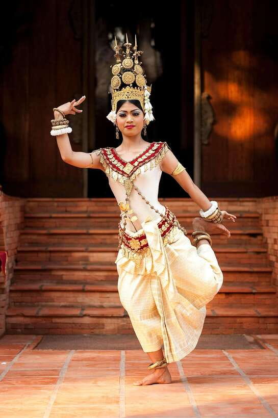Apsara Performance include Dinner & hotel pick up - Should you book the Apsara dinner and show?