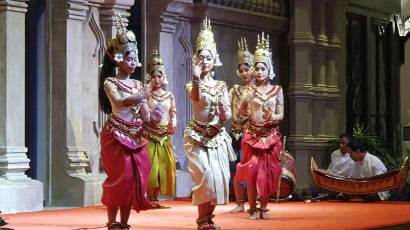 Apsara Performance Including Buffet Dinner & Hotel Pick up - Apsara dance, where mythology becomes movement