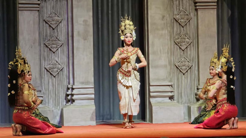 Apsara Performance with Dinner include Pick up & Drop off - Who Will Enjoy This Show Most