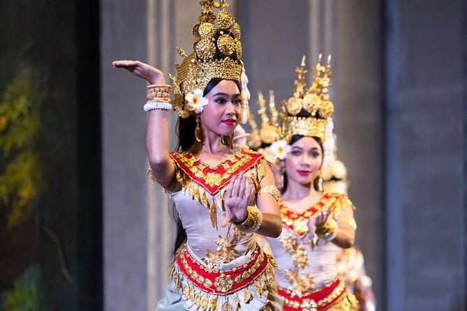 Apsara Theatre Performance include Dinner & hotel pick up - The 6:30 pm pickup keeps the evening simple