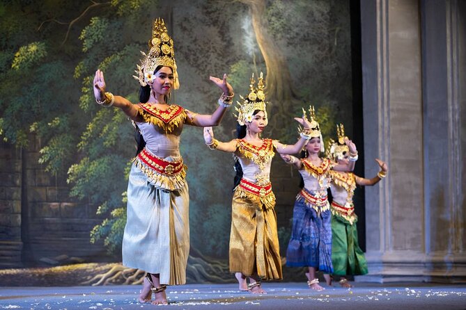 Apsara Theatre Performance include Dinner & hotel pick up - Dinner before the 7:30 pm show