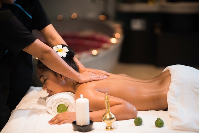 Aroma Therapy Massage, Relaxation therapeutic aromatherapy oil massages. - What happens during the one-hour massage