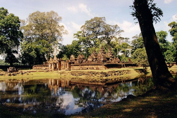 Banteay Srei and Big Tour from Siem Reap Small-Group - What the guide adds to the temple route