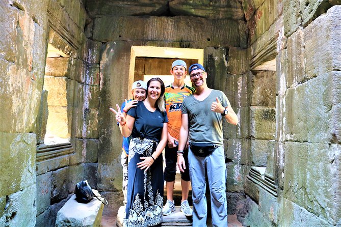 Banteay Srei and Grand Circuit Heritage Tour from Siem Reap - Pre Rup: brick towers and a strong opening
