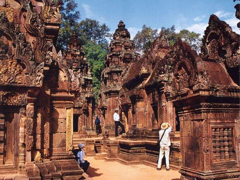 Bantreay Srei , Kbal Spean and Landmine Museum with Tuk Tuk - Why Banteay Srei deserves the long ride