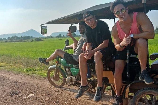 Battambang Full Day Tour from Siem Reap - Bamboo Train, Killing Cave & Sunset - The early road from Siem Reap to Battambang