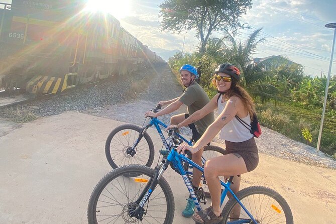 Bike to the backroads of Kampot - Rice paddies with a useful lesson