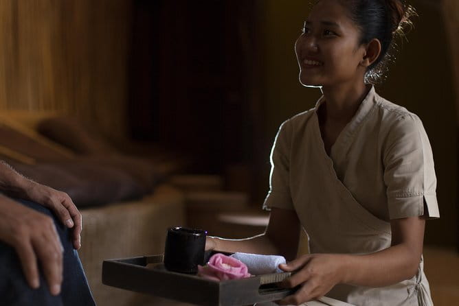 Bodia Tonic Massage in Phnom Penh - The foot cleansing sets the pace