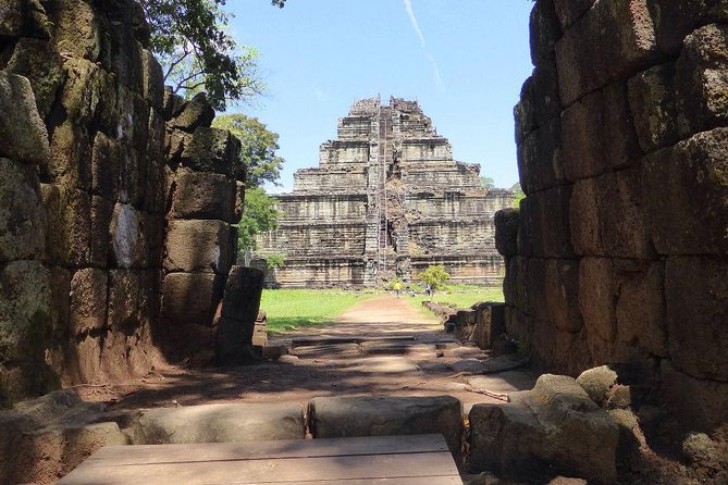 Border Transfer (Siem Reap to Laos/Laos to Siem Reap) - The remote ruins of Koh Ker