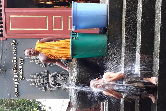 Buddhist Water Blessing and Real Life Experience with Local - Wat Preah Prom Rath and the story of Buddha