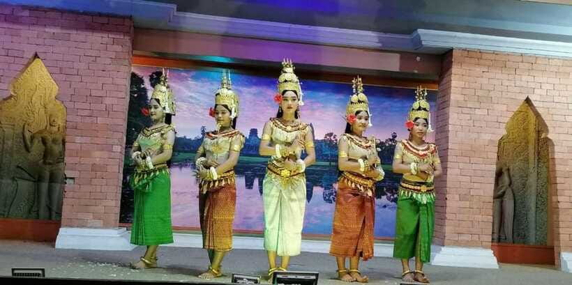 Buffet Dinner Apsara Show with hotel transfers - Hotel transfers: a useful service with a real weak point