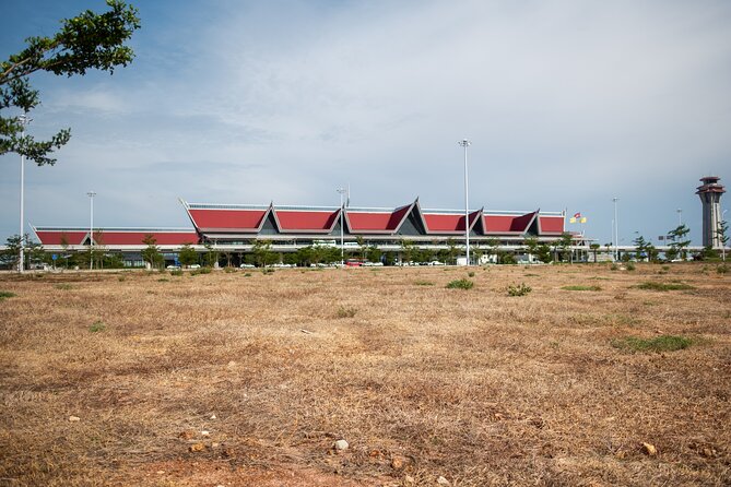 Cambodia Taxi Services 100% Private - A calm arrival in Siem Reap