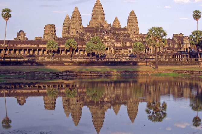 Classic Angkor Wat Sunrise or Sunset Private and Small GroupTour - Five temples in one long Angkor day