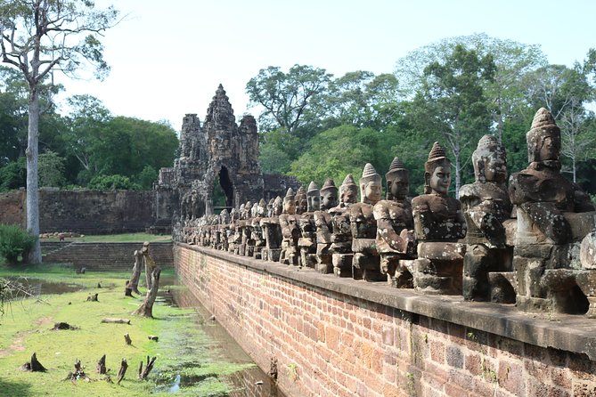 Classic Angkor Wat Sunrise or Sunset Private and Small GroupTour - A guide can make the stones easier to read