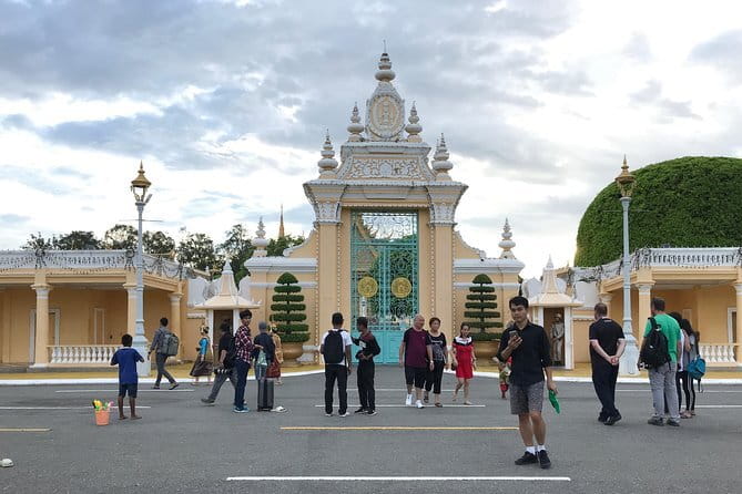 Classic Phnom Penh City Full Day Tour - A living tradition at Champey Academy of Arts