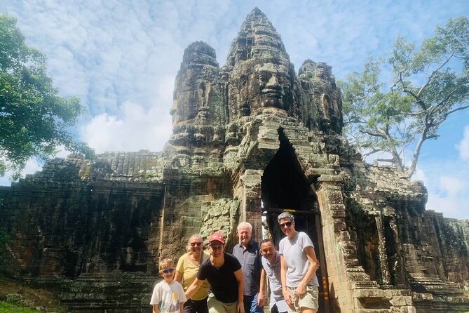 Day trip Phnom Penh to Siem Reap & Return back - Angkor Wat: two hours with Cambodia’s great symbol
